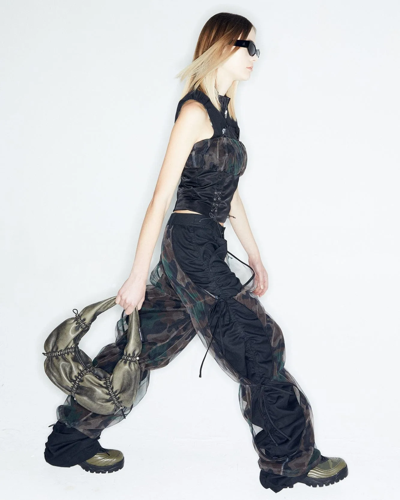 CAMOUFLAGE MESH LAYERED TYING PANTS apa767w(BLACK)