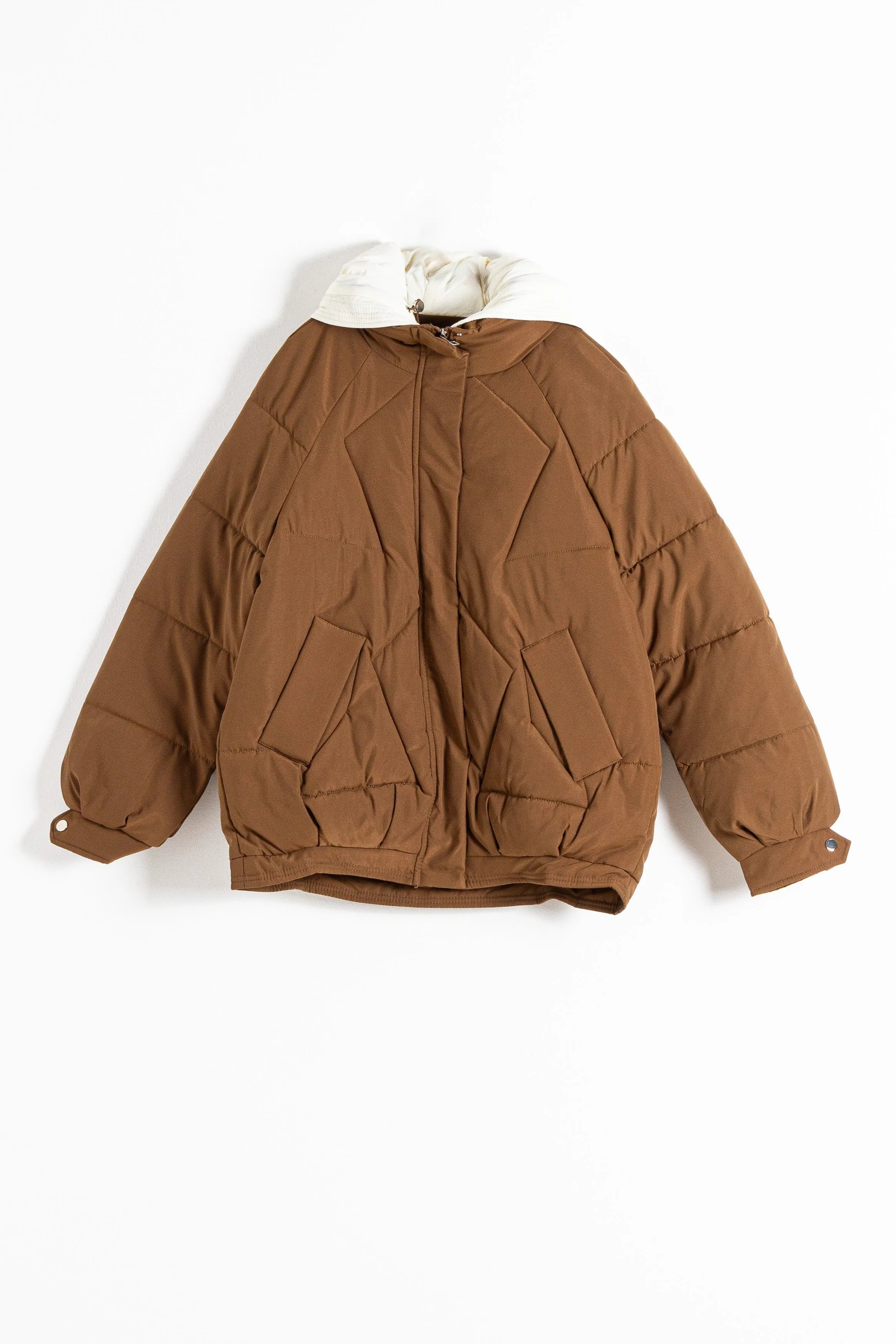 DETAILED PUFFER JACKET WITH HOOD