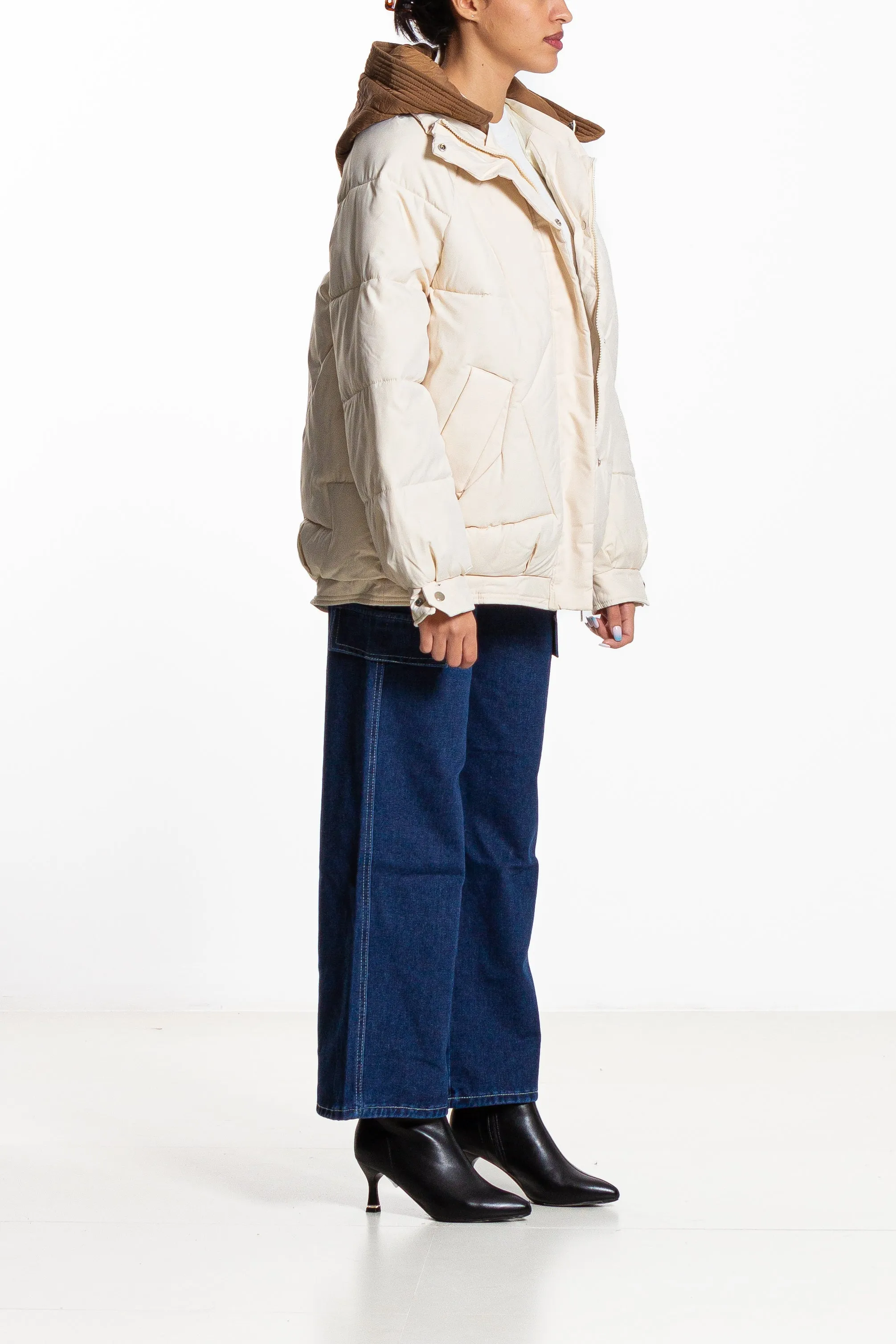 DETAILED PUFFER JACKET WITH HOOD