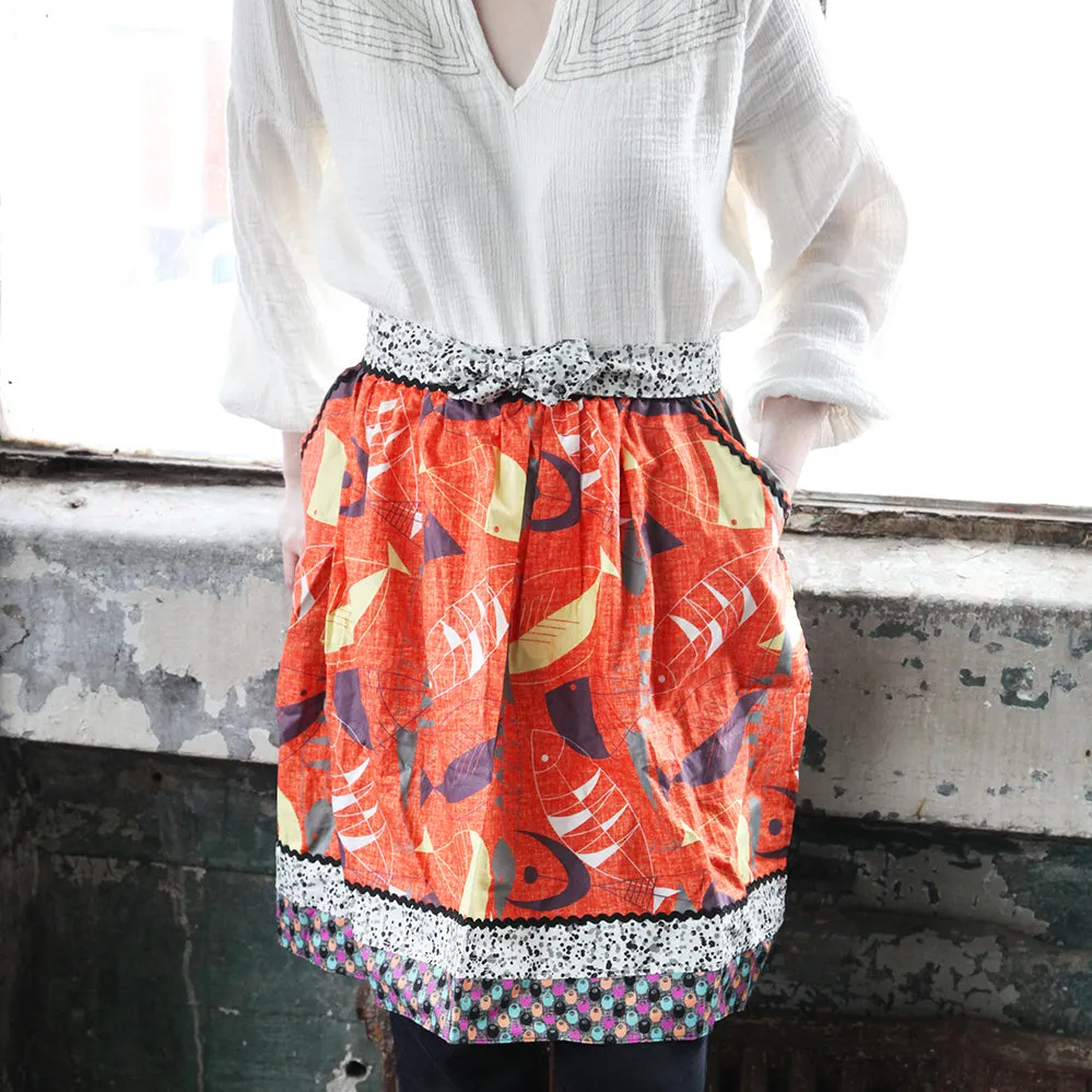 Free Today's Apron Pattern by Hoodie Crescent