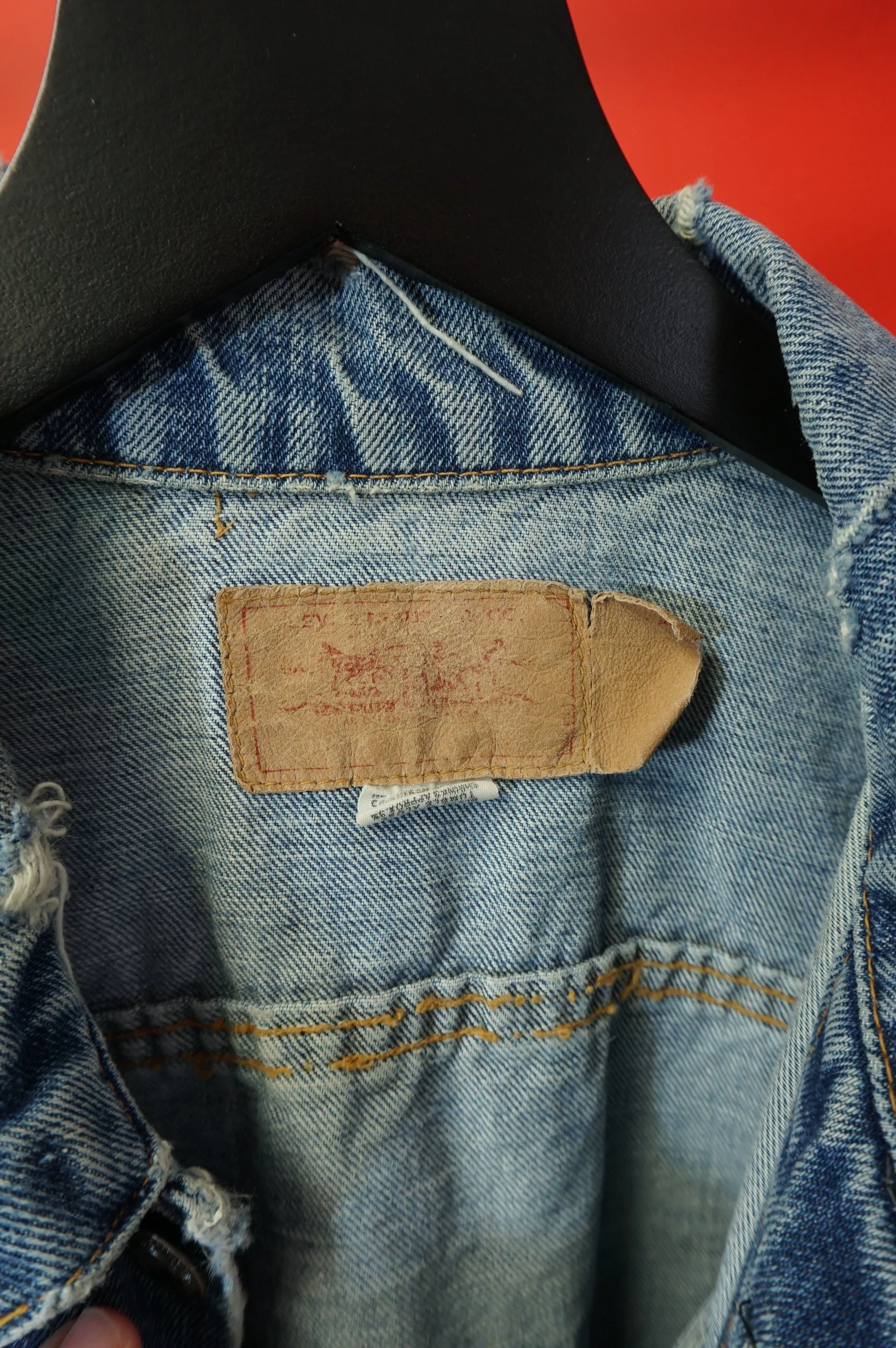 (L) Vtg Levi's Denim Jacket