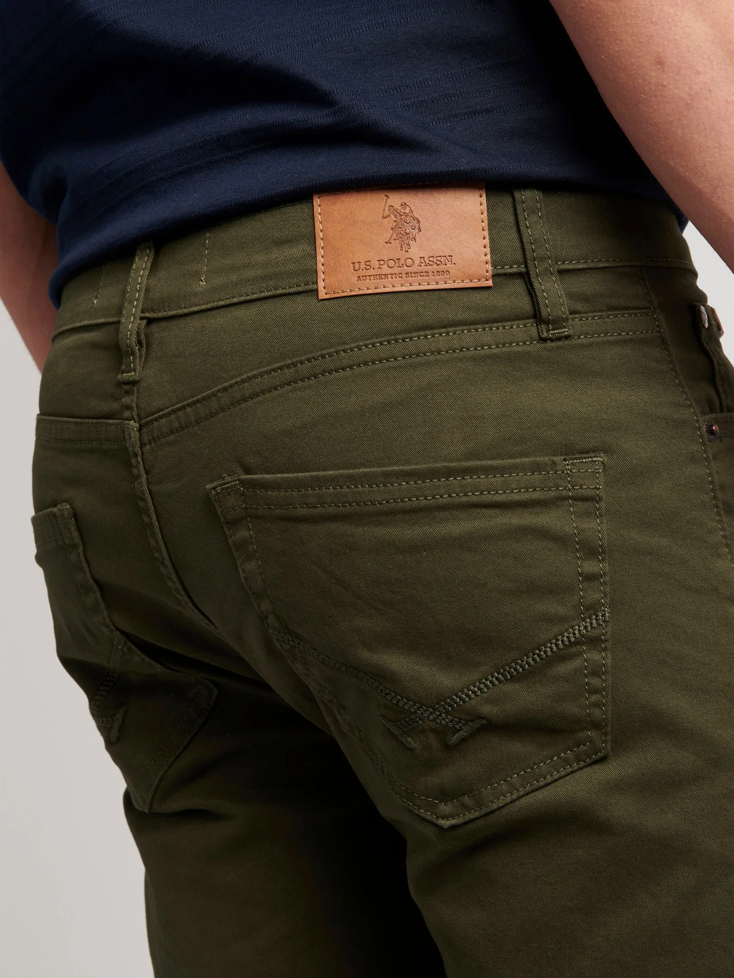 Mens Woven Trousers in Army Green