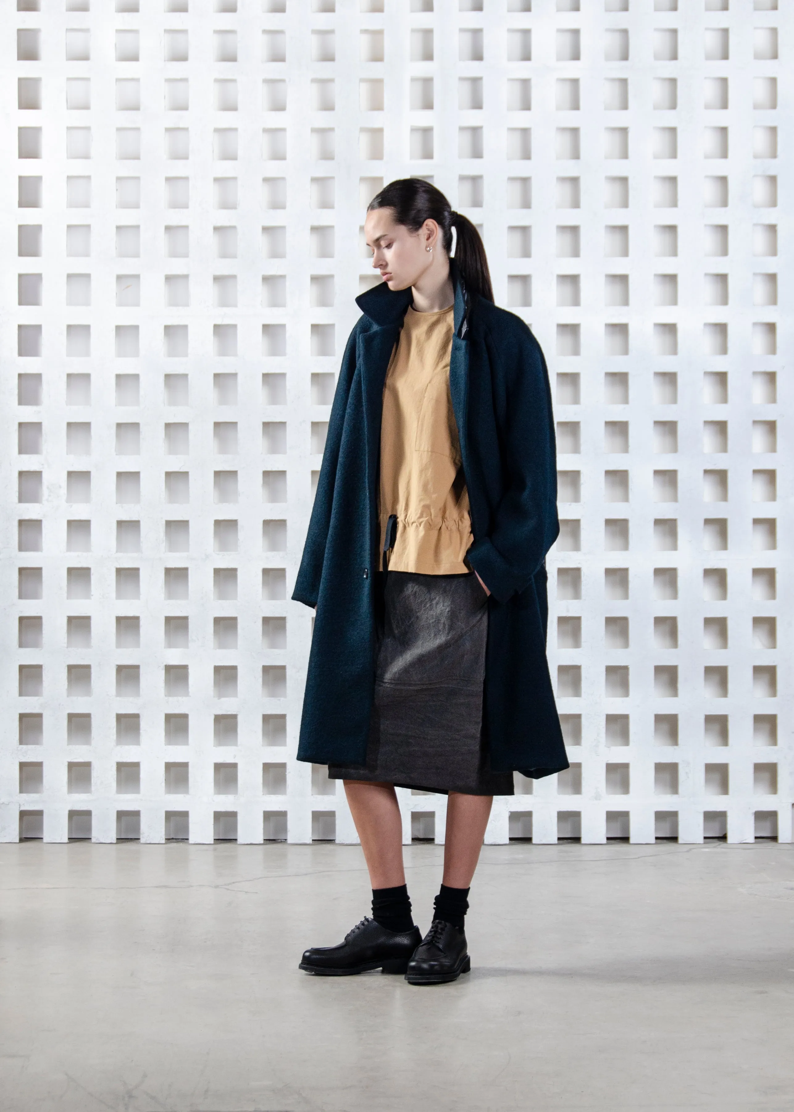 Raglan Overcoat Wool Bouclé Navy - PREORDER