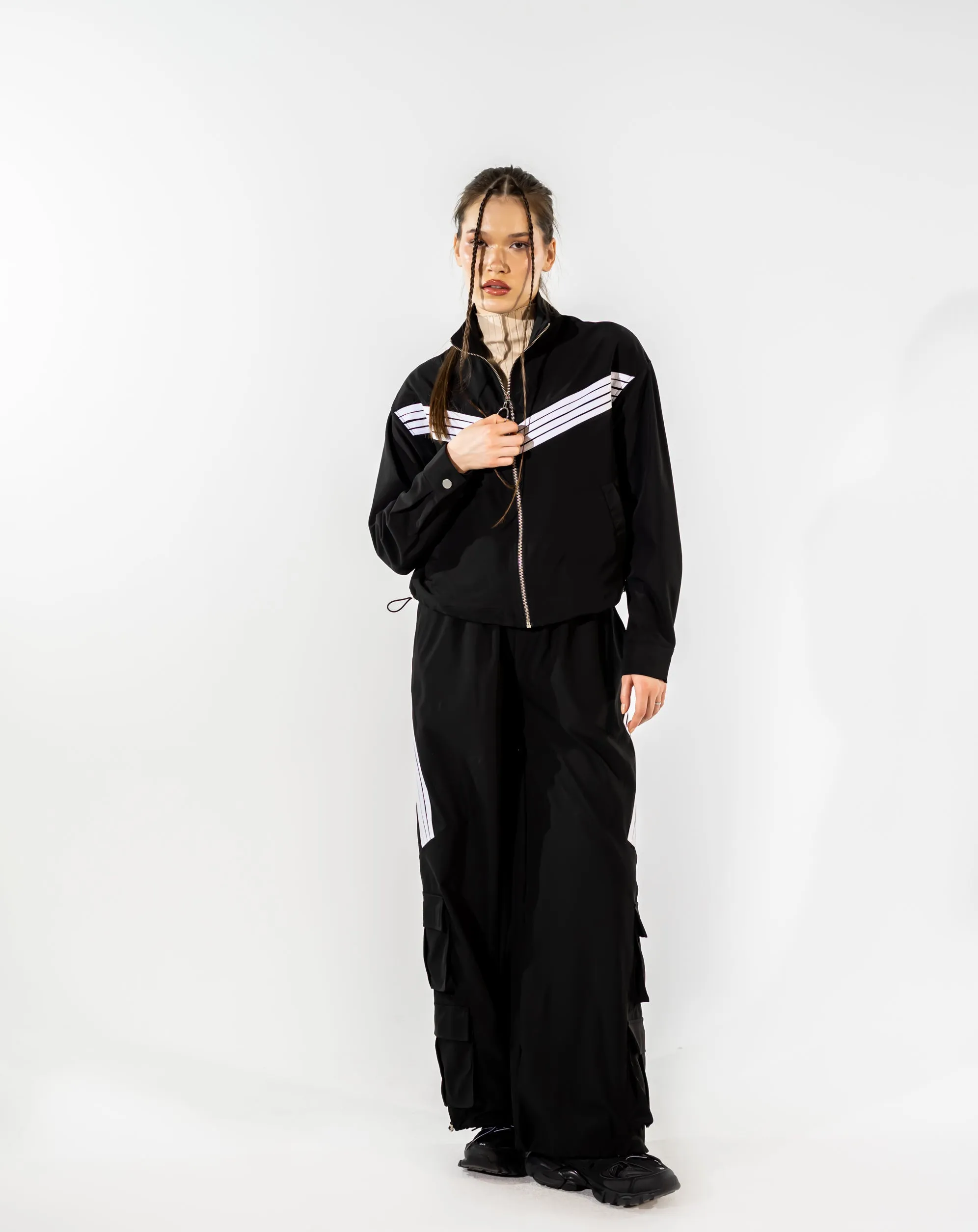 STRIPPED POCKET WIDE LEG PANT-BLACK