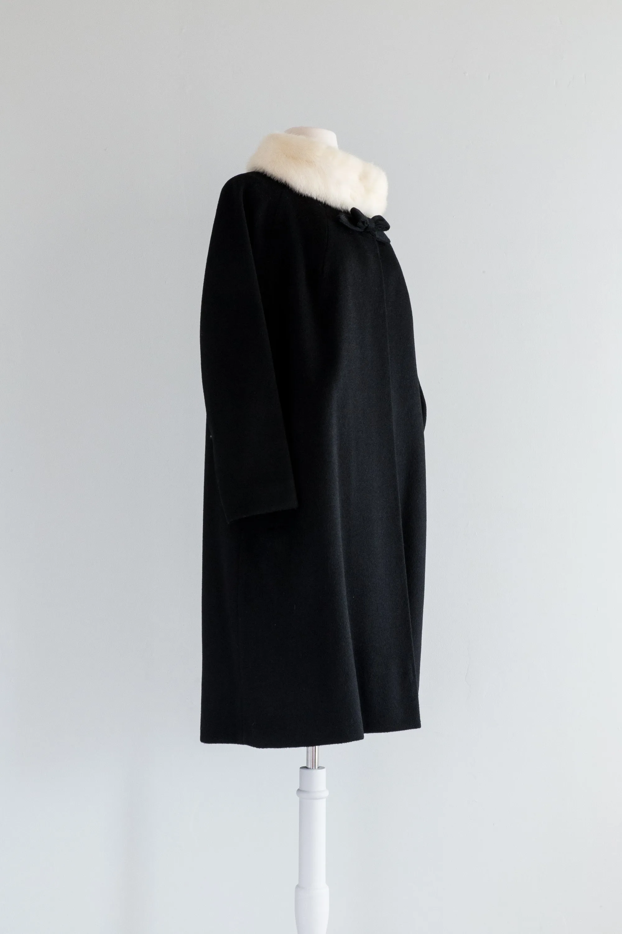 Vintage Tuxedo Cat Lilli Ann Black Wool Coat With Mink Collar and Bow / Medium